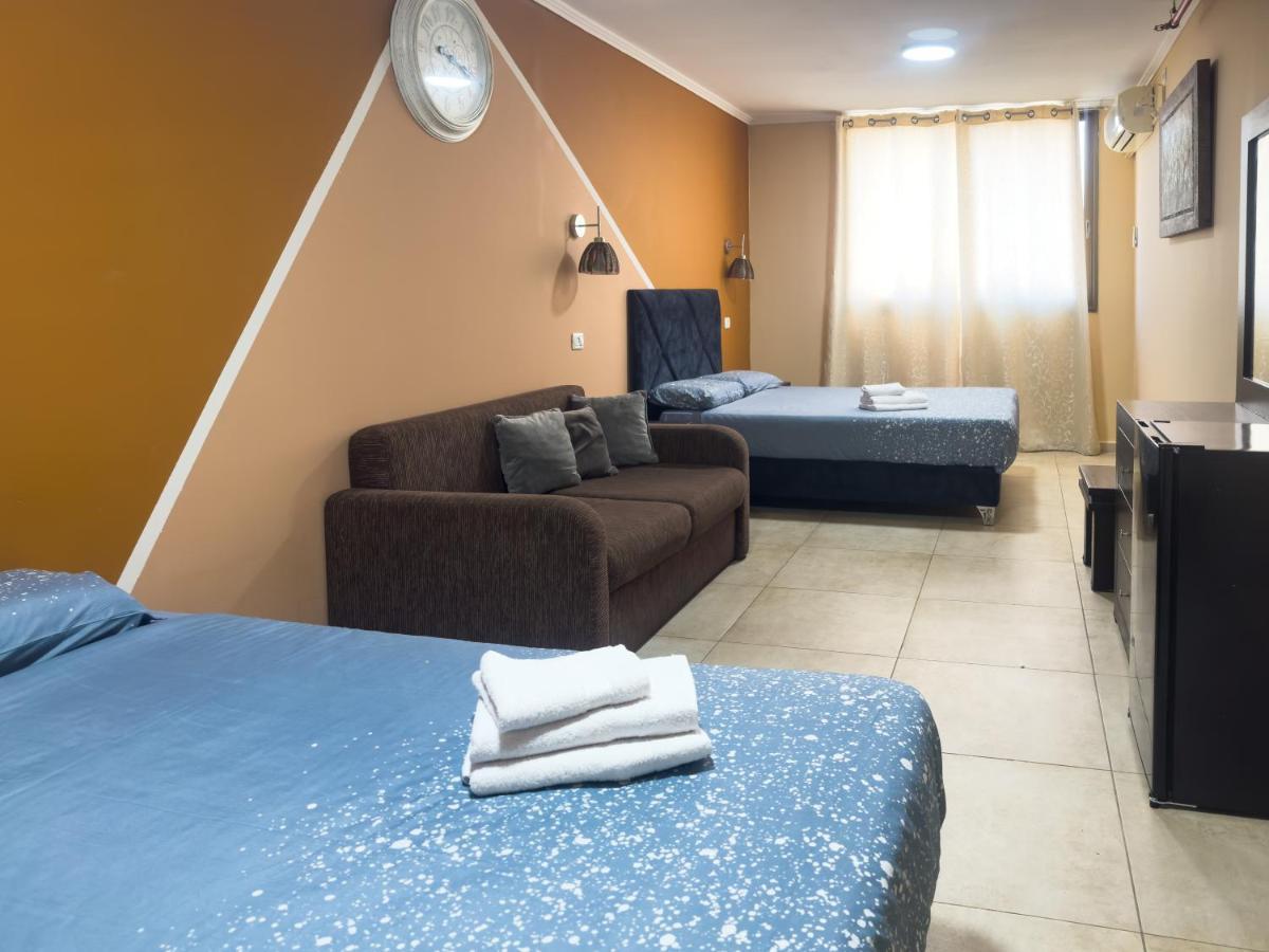 Central Laguardia Hotel Tel Aviv Buitenkant foto